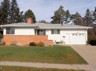 906 W Avenue B, Bismarck, ND 58501