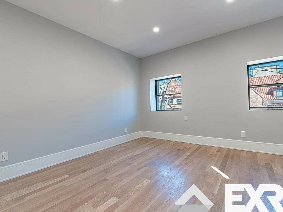 2nd image of 123 8th Ave #4B
