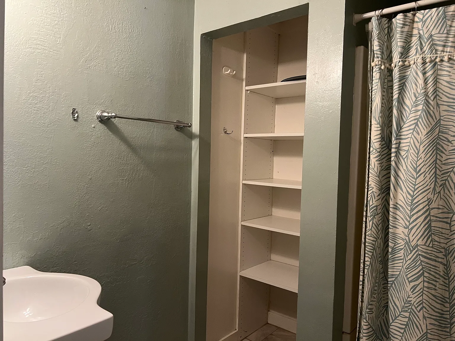 2224 West Kent Avenue - 1 — Photo 4