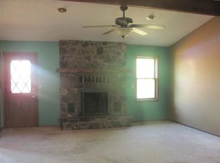 2063 E Lon St, Springfield, MO 65803