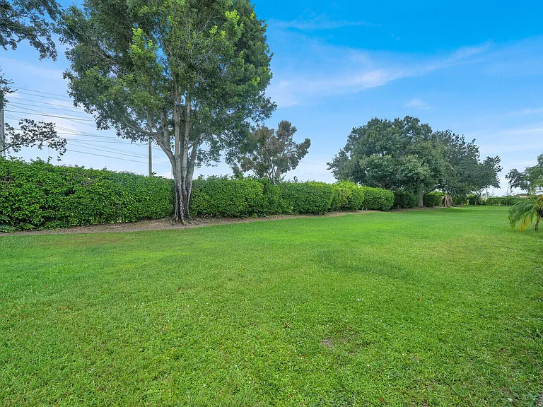 18453 Old Princeton Ln — Photo 42