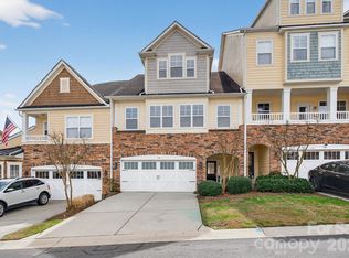 114 Inlet Point Dr, Tega Cay, SC 29708