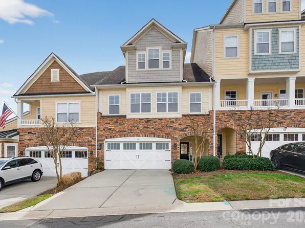 114 Inlet Point Dr, Tega Cay, SC 29708