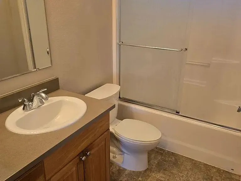 2132 Marlow Ln — Photo 13