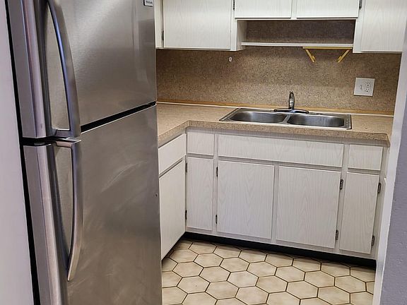 5th image of 6100 12th St S APT 316