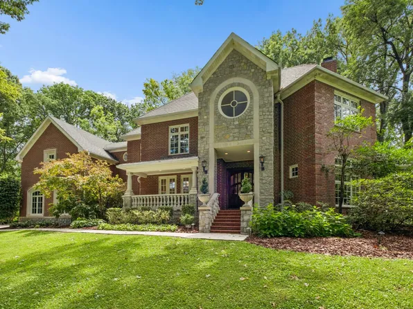 943 Oak Valley Ln, Nashville, TN 37220