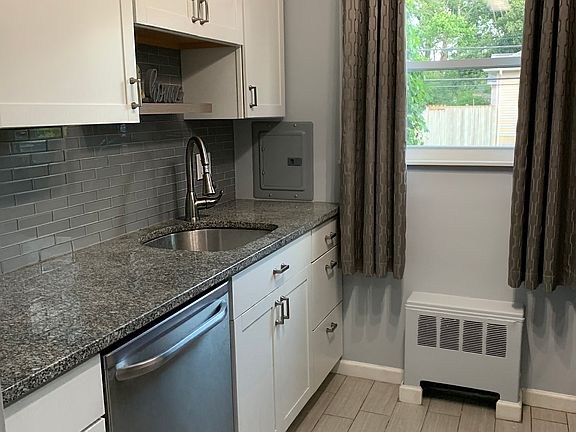 Modern functional kitchen :)