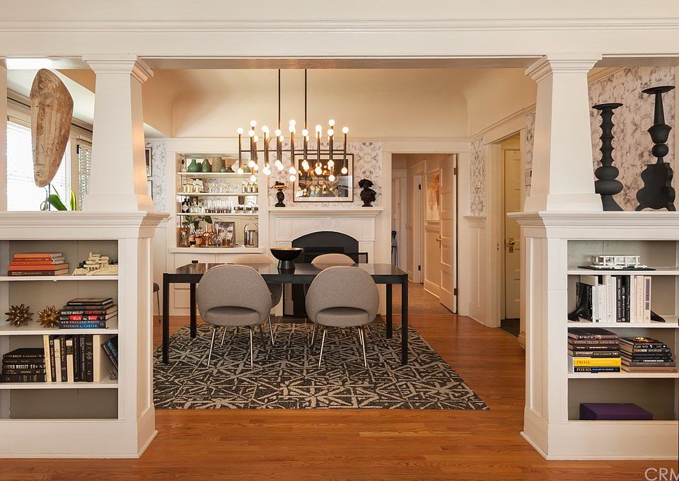1st image of 336 W 51st St