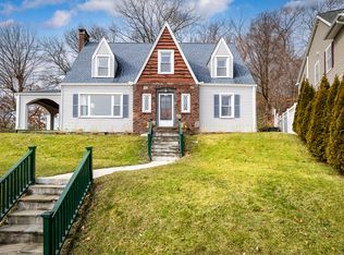 498 Hope St, Stamford, CT 06906