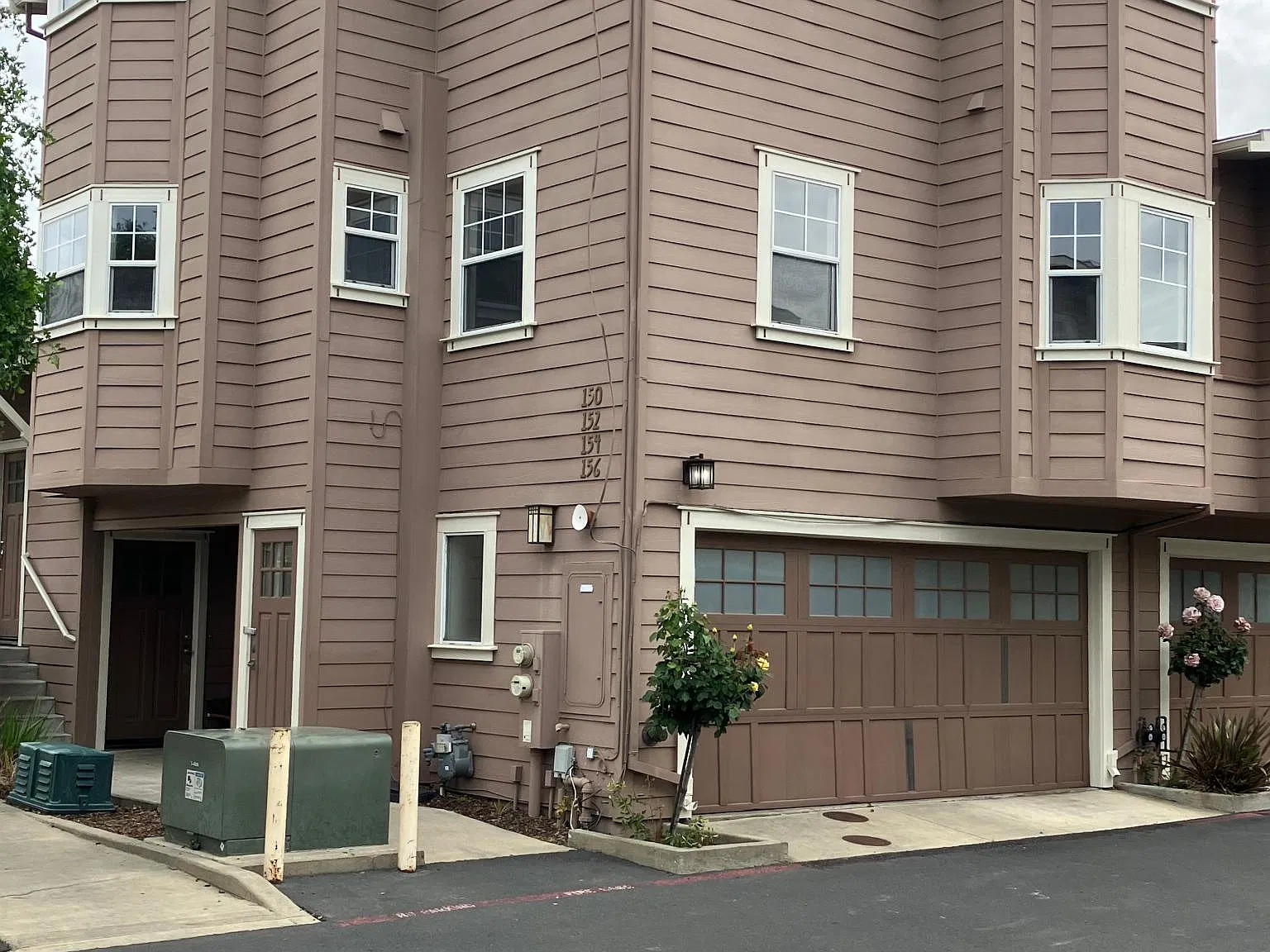 Studio, 600 sqft, $1,850 — Photo 2