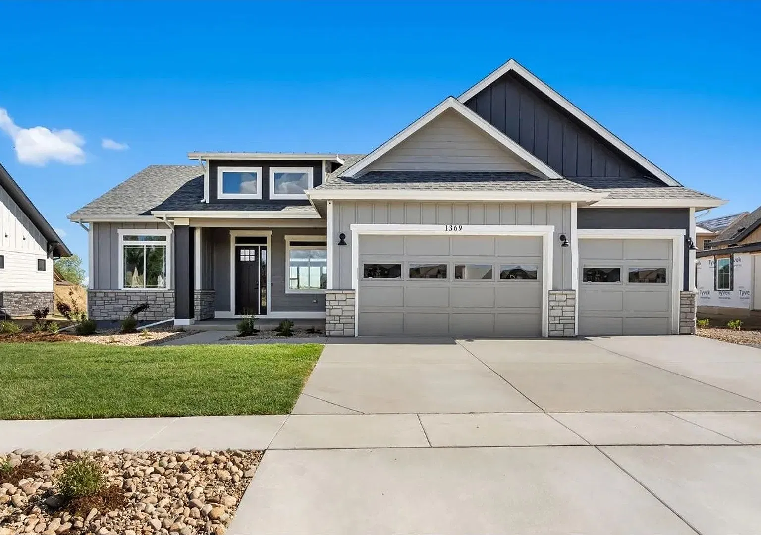 Stunning 5-Bedroom Ranch Home in Berthoud's Harvest Ridge Neighborhood! — Photo 1