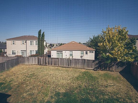 4th image of 2114 Oak Branch Dr