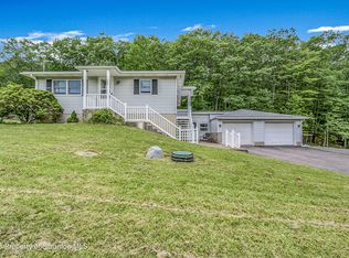 1009 Newton Rd, Newtown, PA 18411