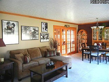 3rd image of 5201 Sassafras Dr