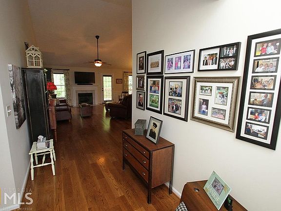 3rd image of 2615 Cordillo Dr