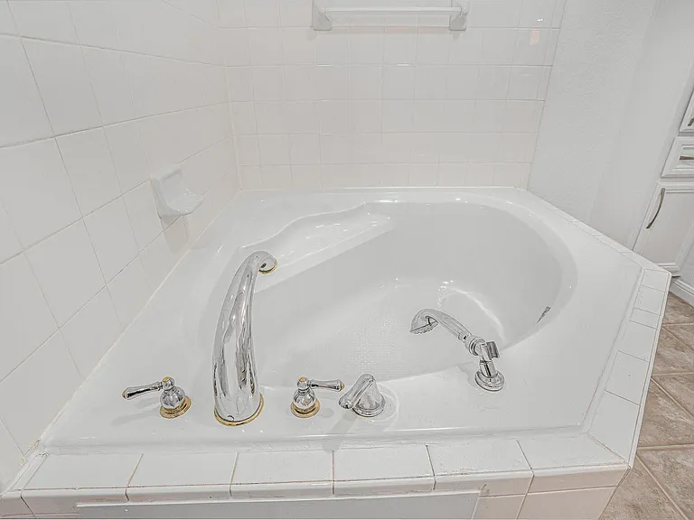 211 Hunt Rd #211 — Photo 17