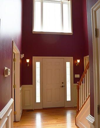 3rd image of 111 Discovery Ct