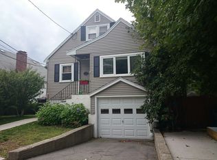 5 Centre Ln, West Roxbury, MA 02132
