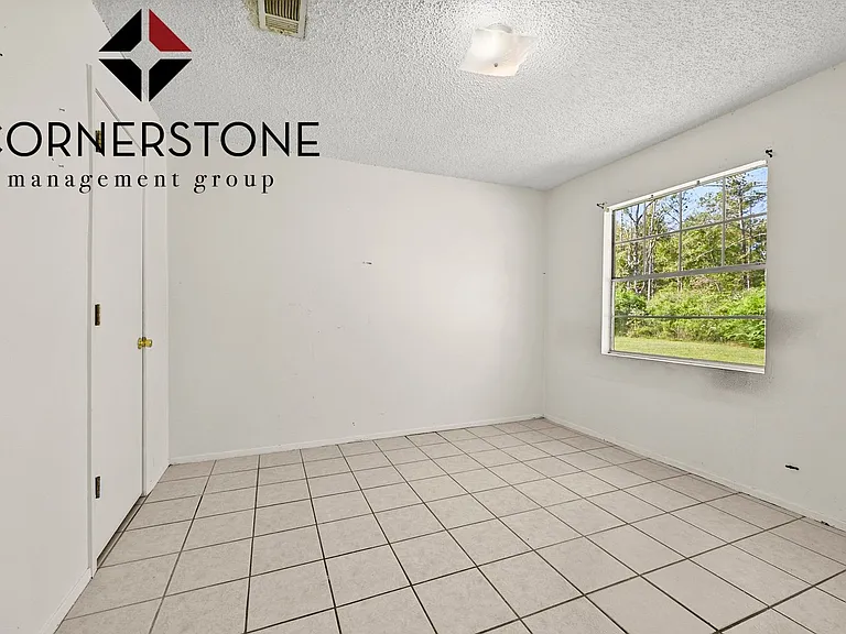 27859 Frindik Ln — Photo 5