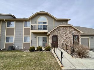 320 E Washington St UNIT 4, Slinger, WI 53086