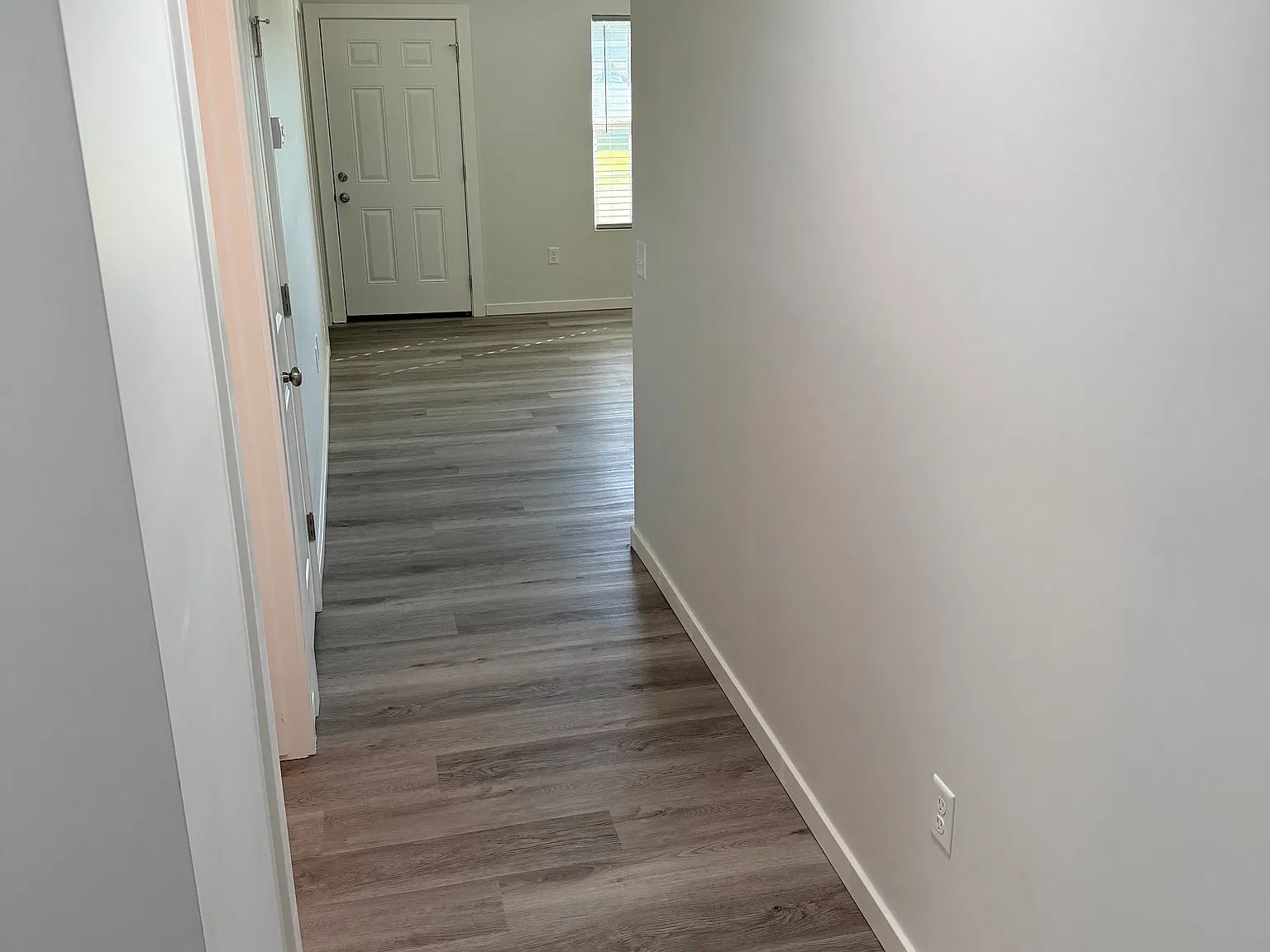 2 bed, 1100 sqft, $1,585 — Photo 3