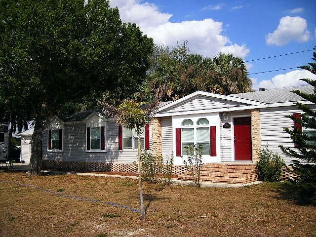 2nd image of 2566 Zoysia Ln