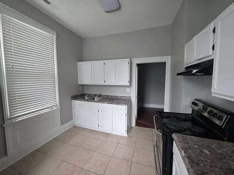 78 Parkview Ave #2 — Photo 8