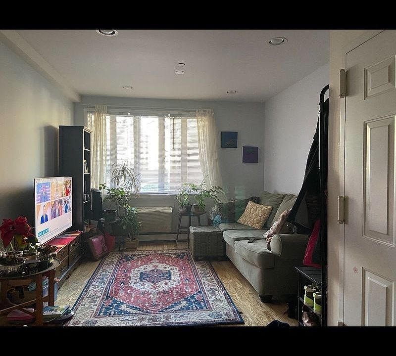 1st image of 31-73 42nd St #1E