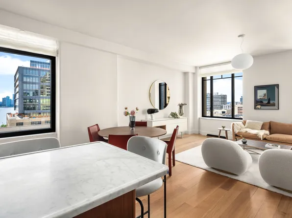 110 Charlton Street image 1 of 17