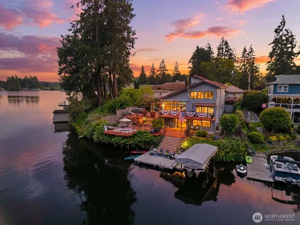 1024 Mountain View Boulevard S, Spanaway, WA 98387
