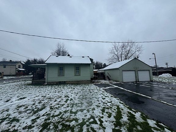 2nd image of 322 Morse Ave