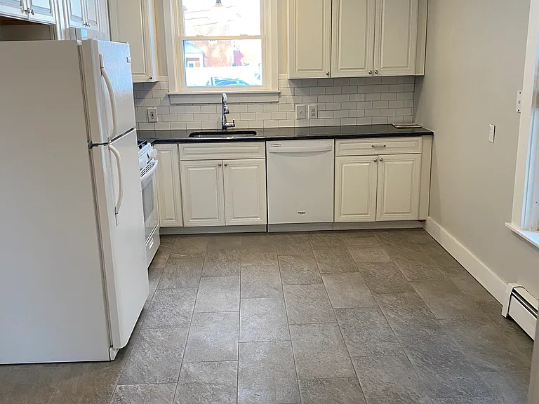 3 Central St #1 — Photo 9