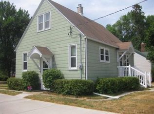 306 Reagles St, Arlington, WI 53911