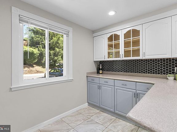 4th image of 10314 Watkins Mill Dr