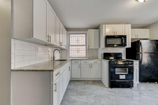 1st image of 287 Halsted St #1