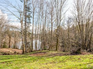 122 Surfview Dr, Kelso, WA 98626