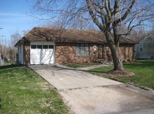 701 S Saint Charles St, Holden, MO 64040
