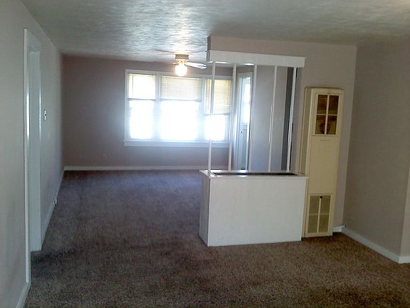 3rd image of 602 Gypsum Ave