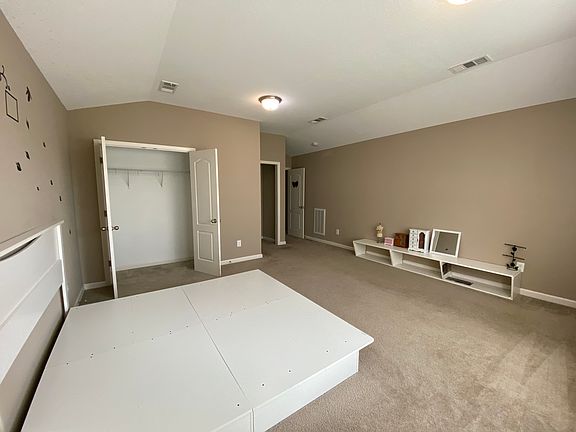 2nd image of 1833 Avashire Ln