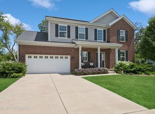 112 Flint Creek Ct, Hawthorn Woods, IL 60047