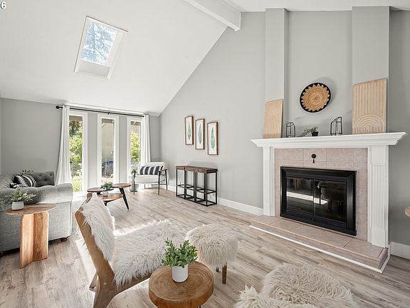 5th image of 3823 Wilshire Ln