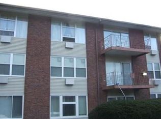 977 Westford St APT 11, Lowell, MA 01851