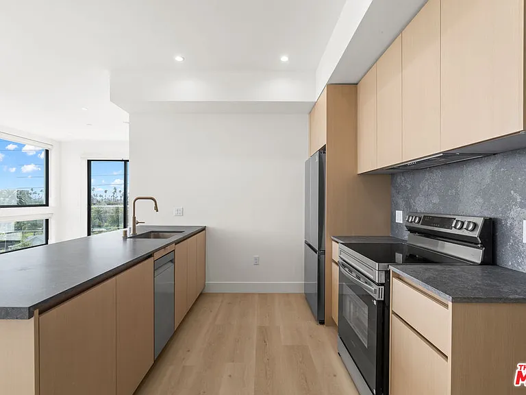 1808 Lincoln Blvd #507 — Photo 10