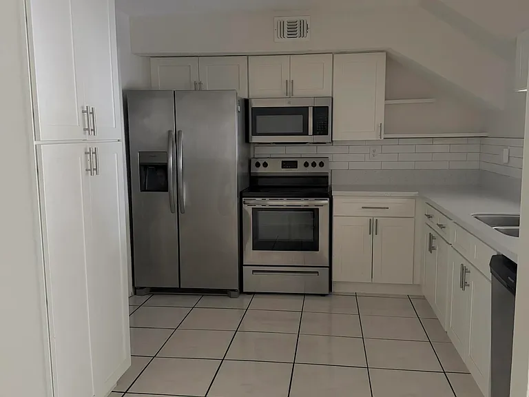 13790 Bottlebrush Ct — Photo 2