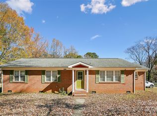 7459 Elwood Dr, Charlotte, NC 28227