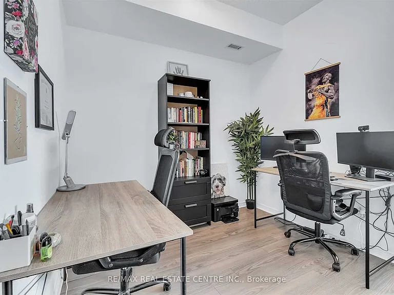 352 Front St W #1413 — Photo 12