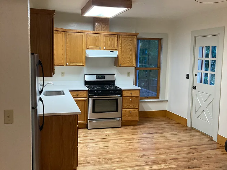 2557 N Marion St — Photo 5