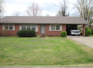 1609 Sunset Dr, Murray, KY 42071