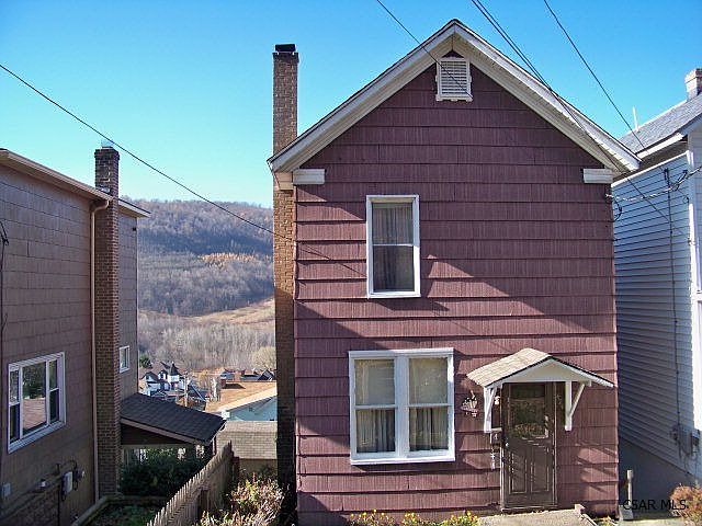 1st image of 424 Wilbur St