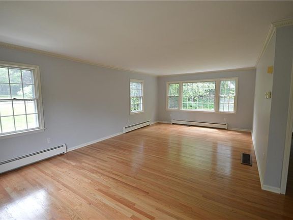 4th image of 5183 Winterton Dr